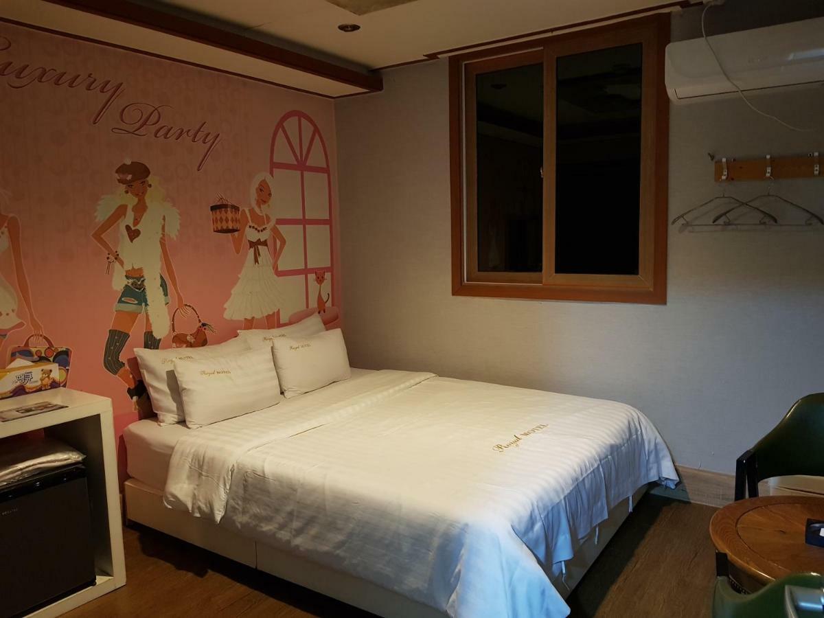 Pocheon Royal Hotel Eksteriør billede