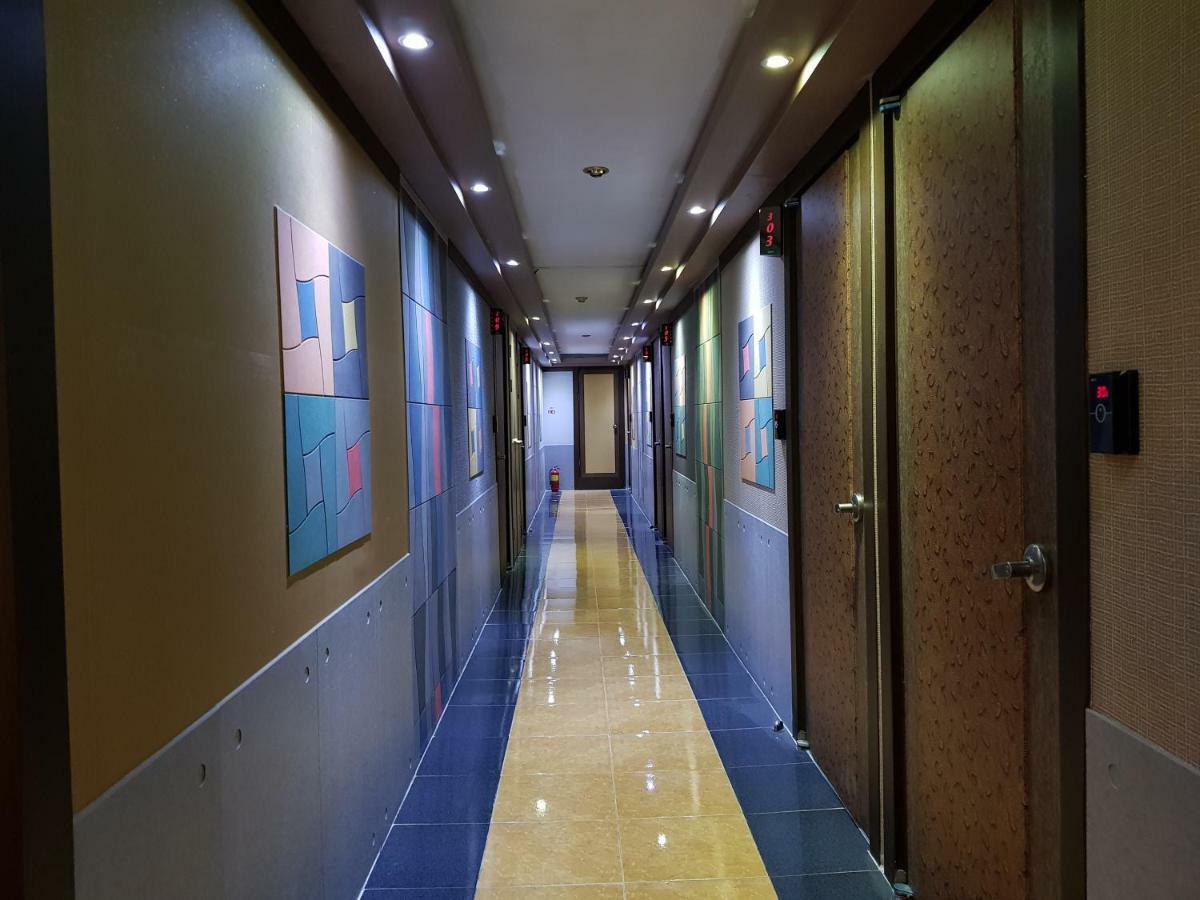 Pocheon Royal Hotel Eksteriør billede