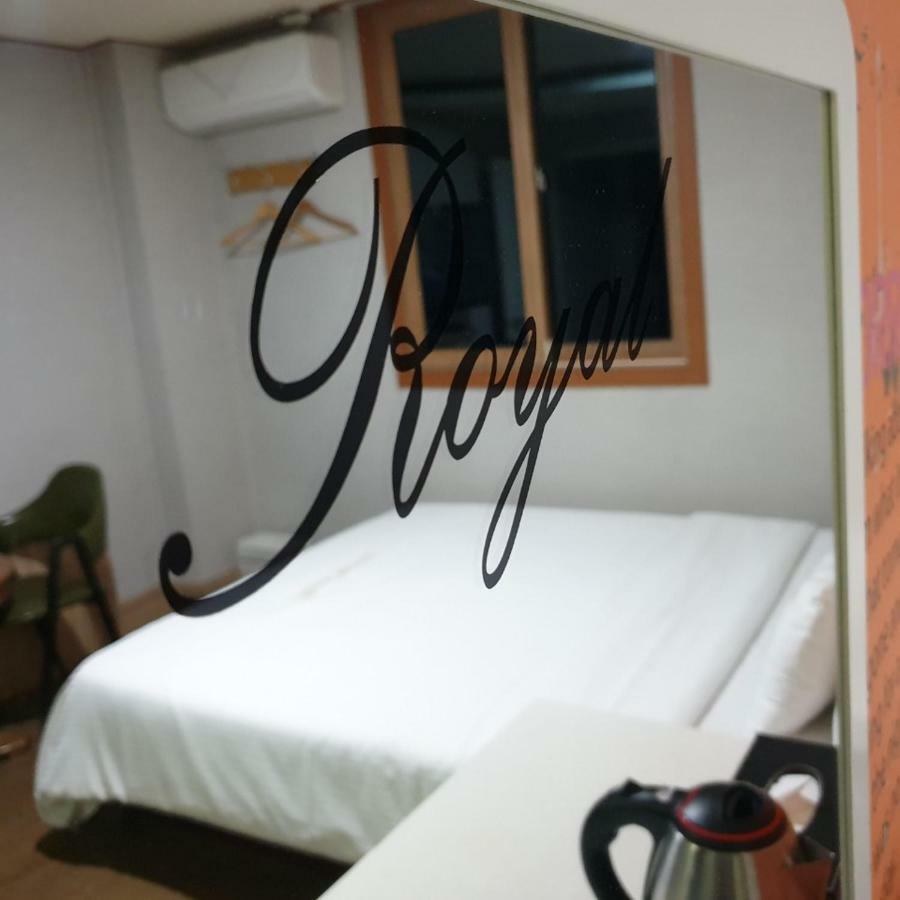 Pocheon Royal Hotel Eksteriør billede