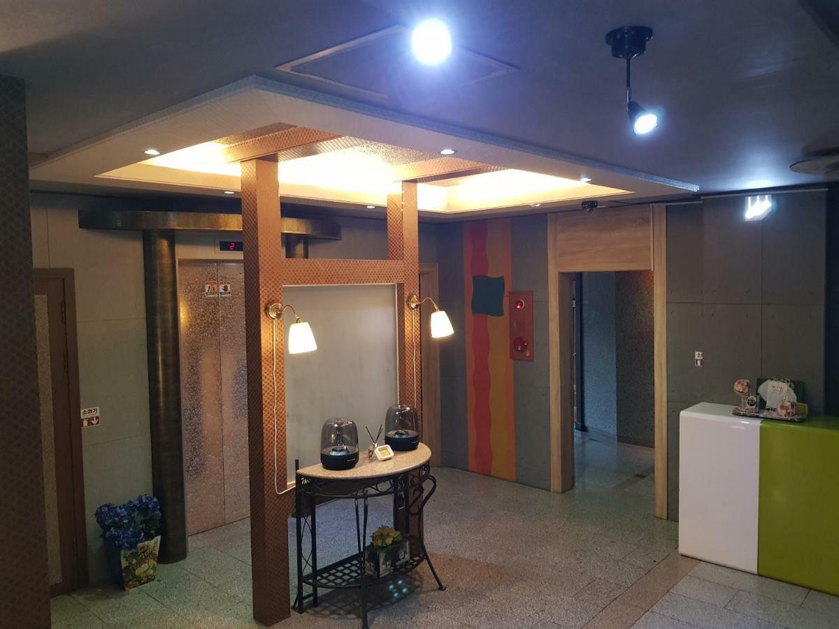 Pocheon Royal Hotel Eksteriør billede