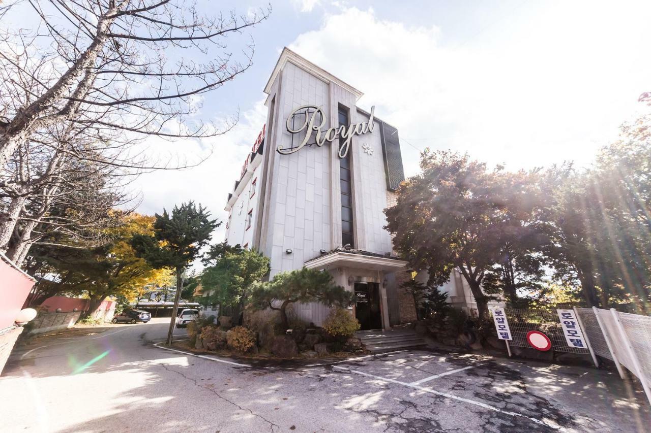 Pocheon Royal Hotel Eksteriør billede